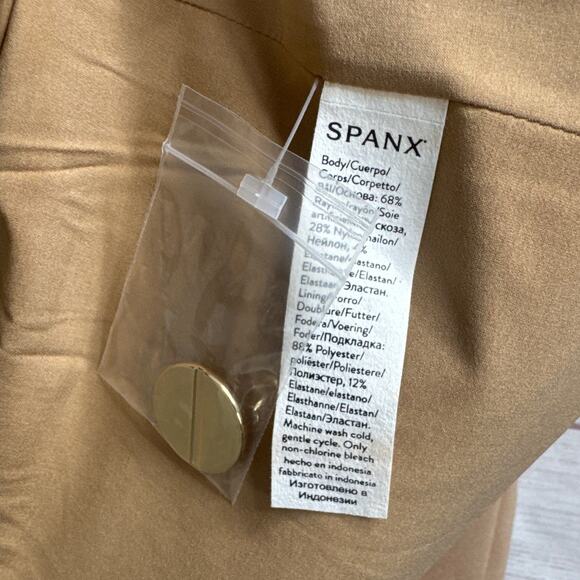 NWT Spanx Perfect Asymmetrical Tailored Toffee Blazer Women’s Size Medium - Picture 9 of 9